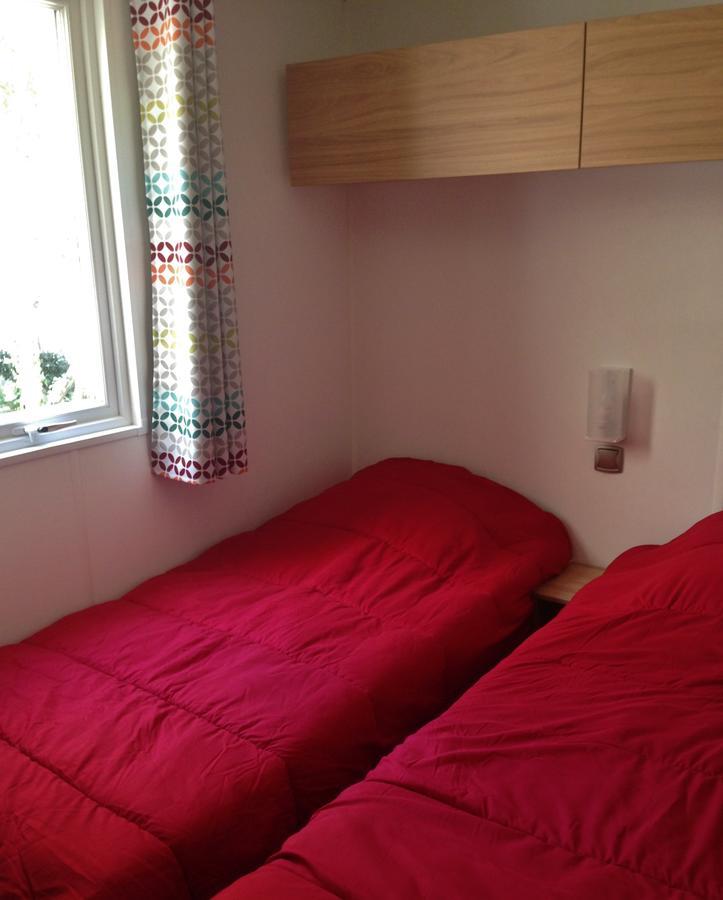 Hôtel Camping Le Dauphin à Saint-Georges-de-Didonne Extérieur photo
