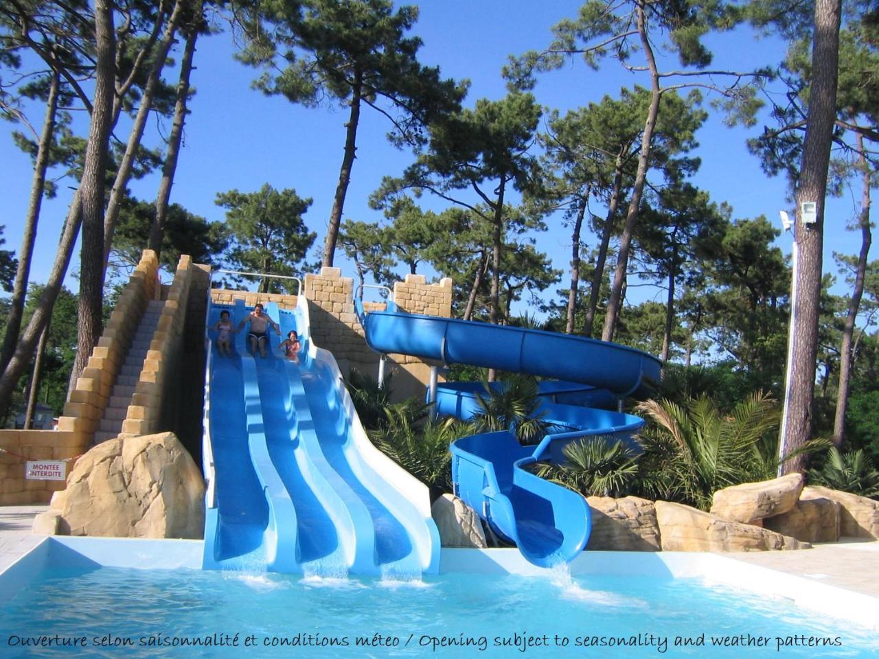 Hôtel Camping Le Dauphin à Saint-Georges-de-Didonne Extérieur photo